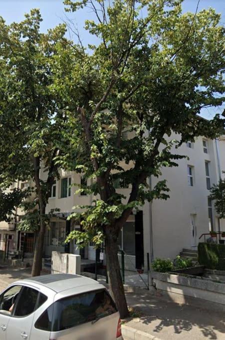 White House Apartments Хасково Экстерьер фото